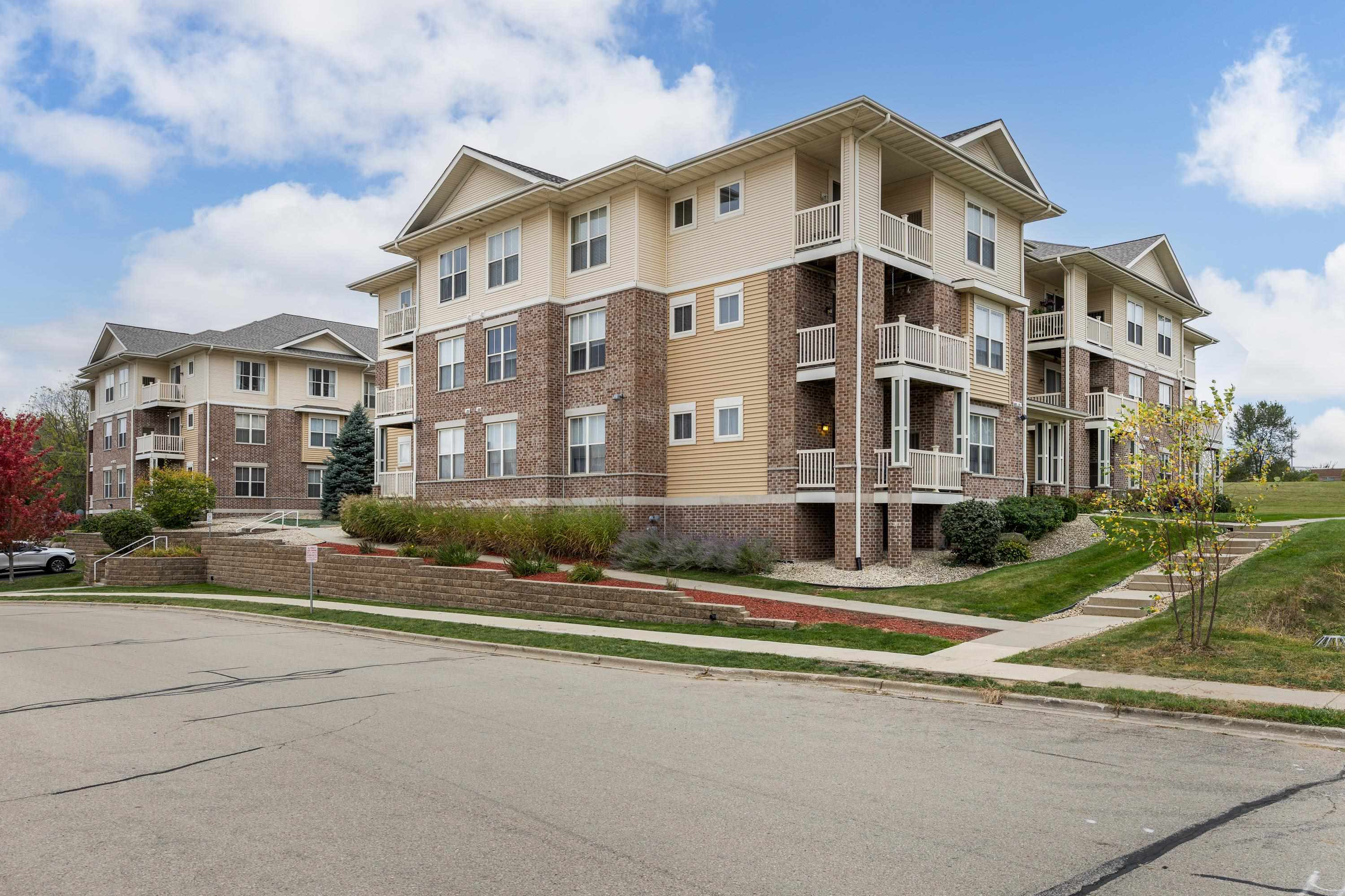 5831 Lupine Lane 322