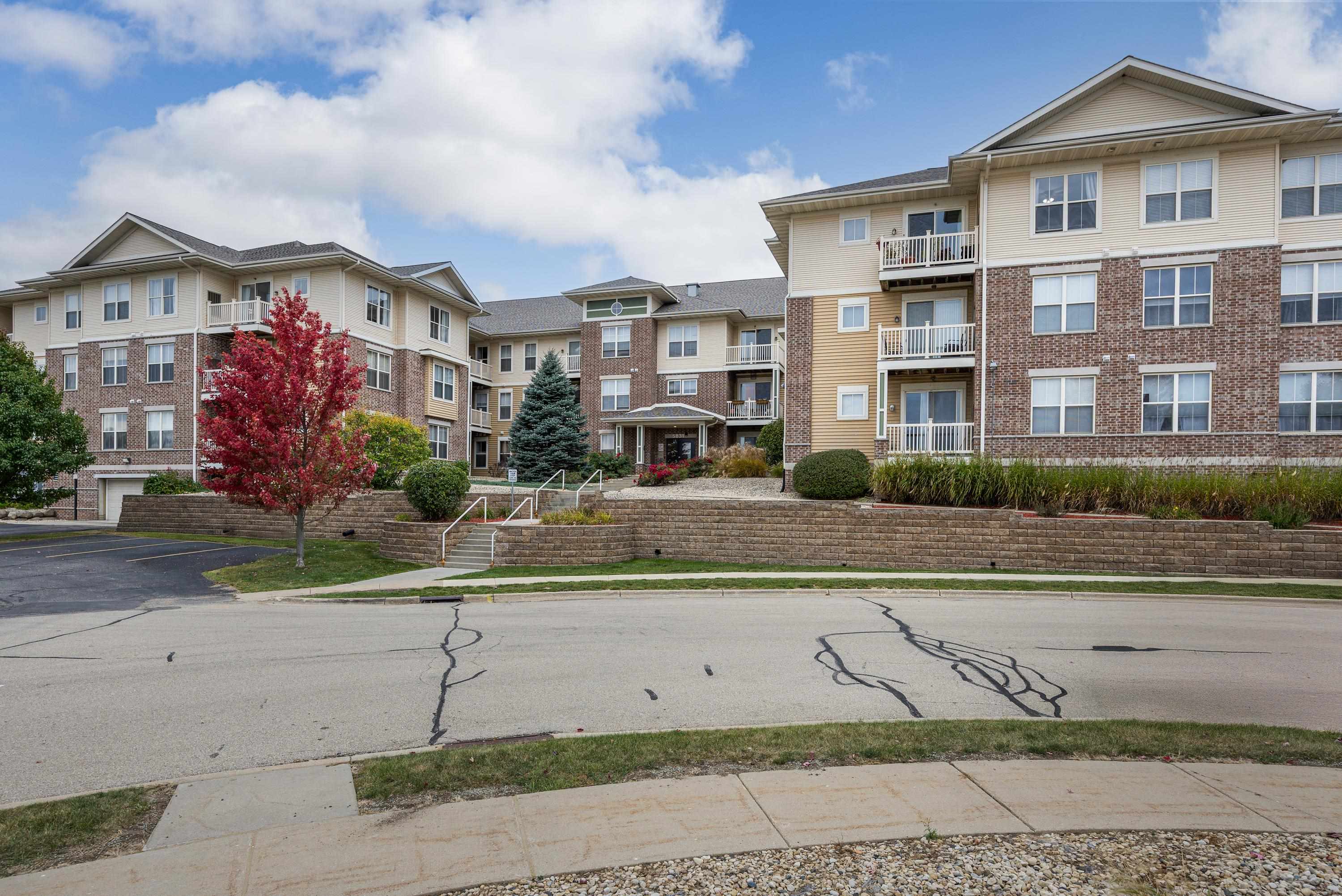 5831 Lupine Lane 322