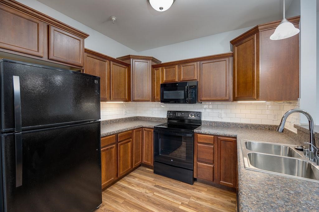 5831 Lupine Lane 221