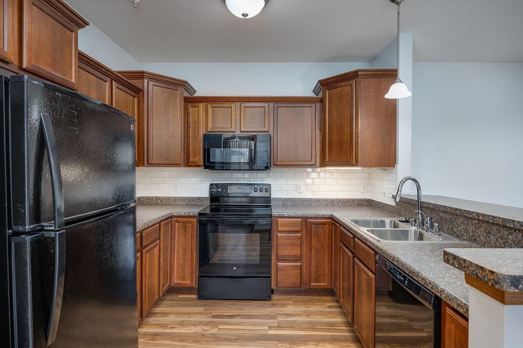 5831 Lupine Lane 221