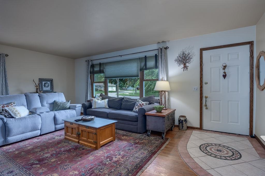 306 Garnet Lane