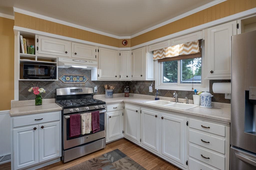306 Garnet Lane