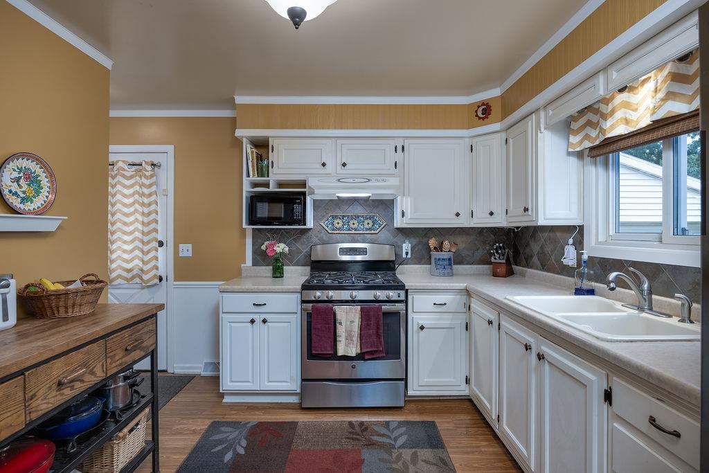306 Garnet Lane