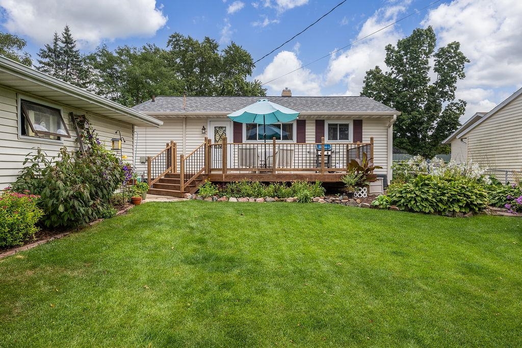 306 Garnet Lane