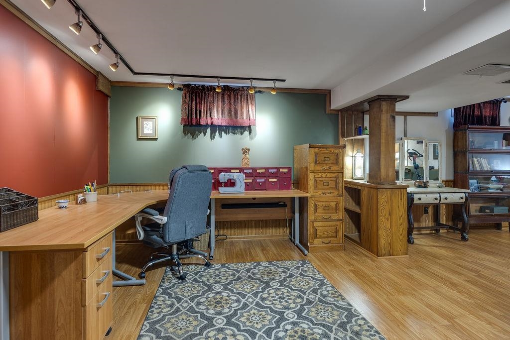 306 Garnet Lane