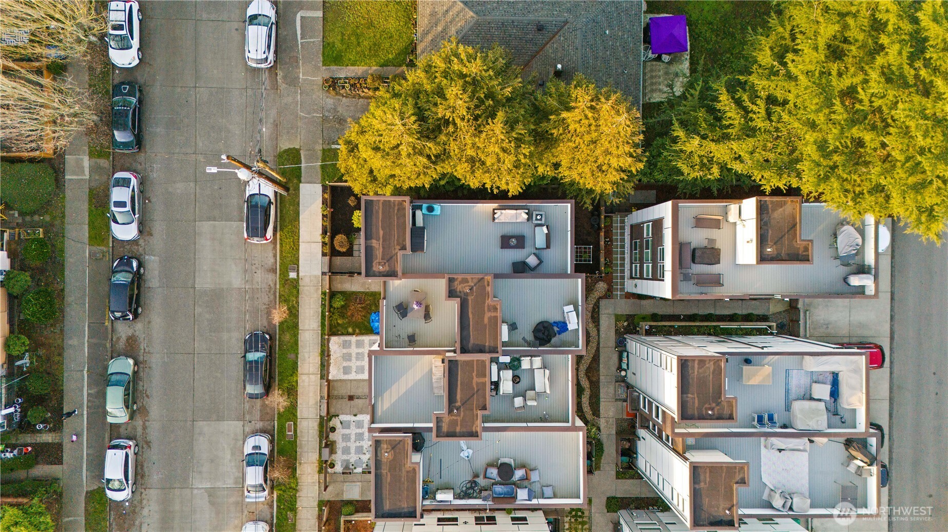 9242 A 17th Avenue SW