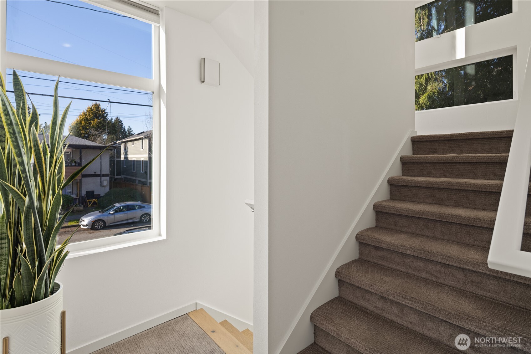 9242 A 17th Avenue SW