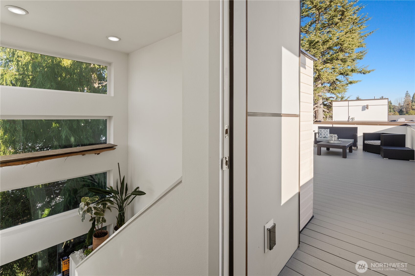 9242 A 17th Avenue SW