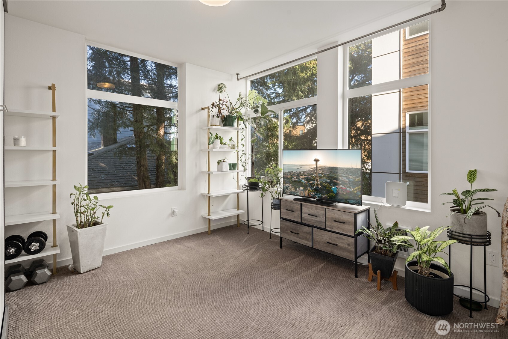 9242 A 17th Avenue SW