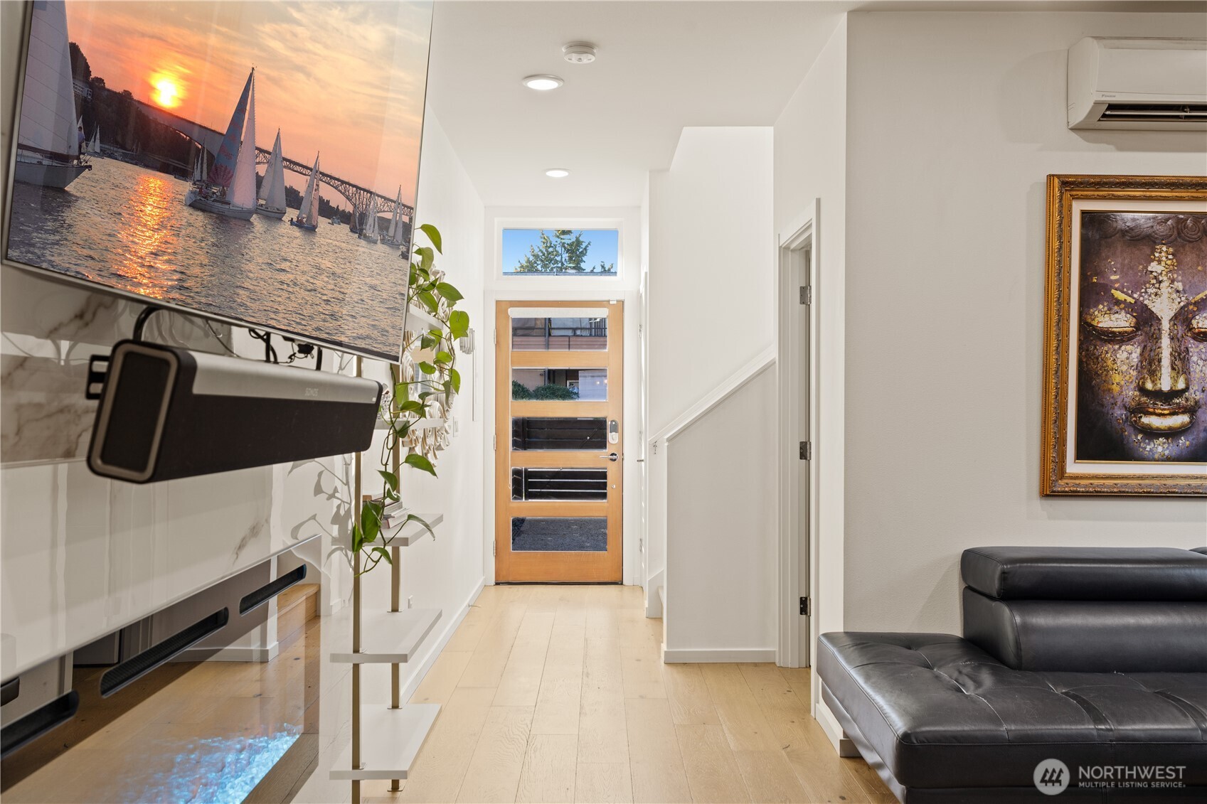 9242 A 17th Avenue SW