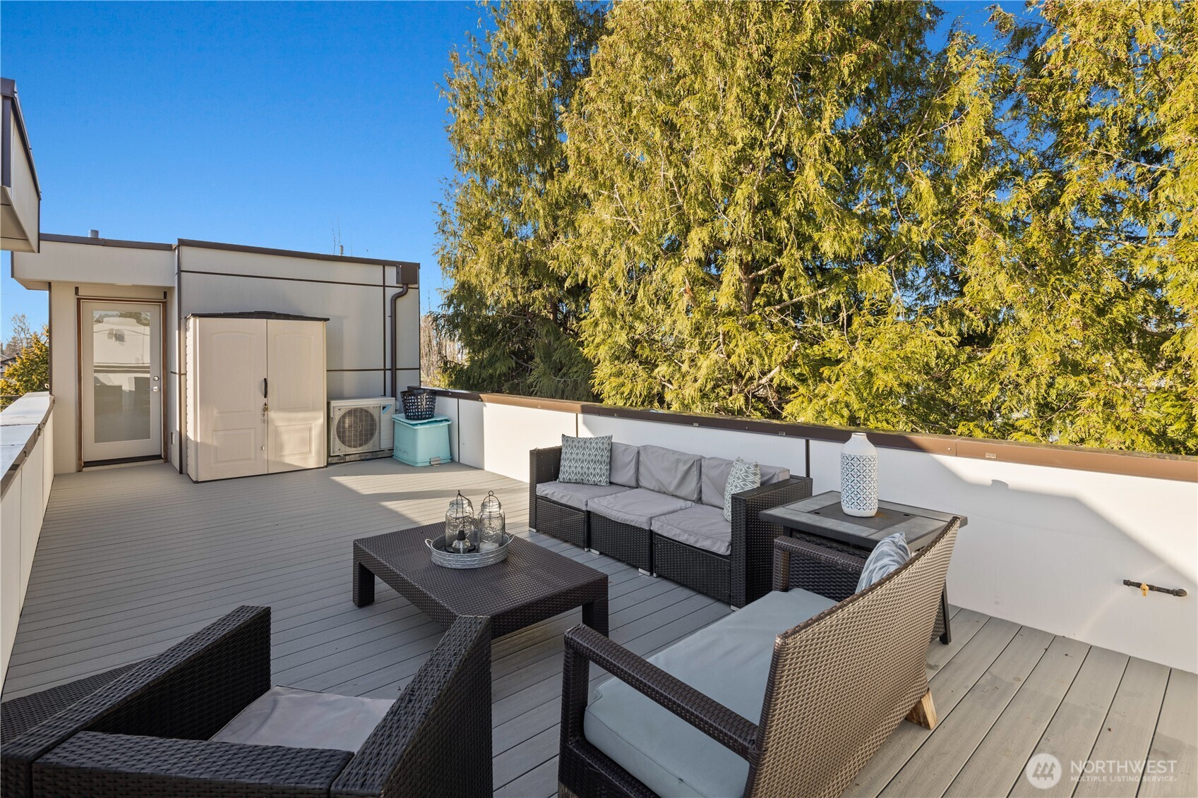 9242 A 17th Avenue SW