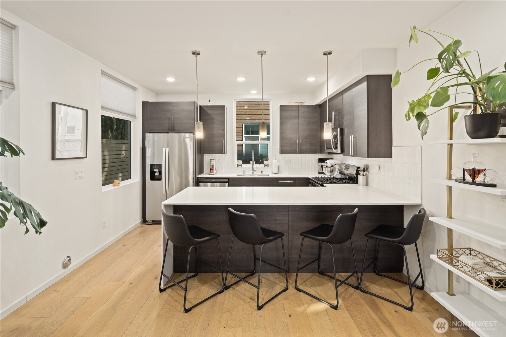 9242 A 17th Avenue SW