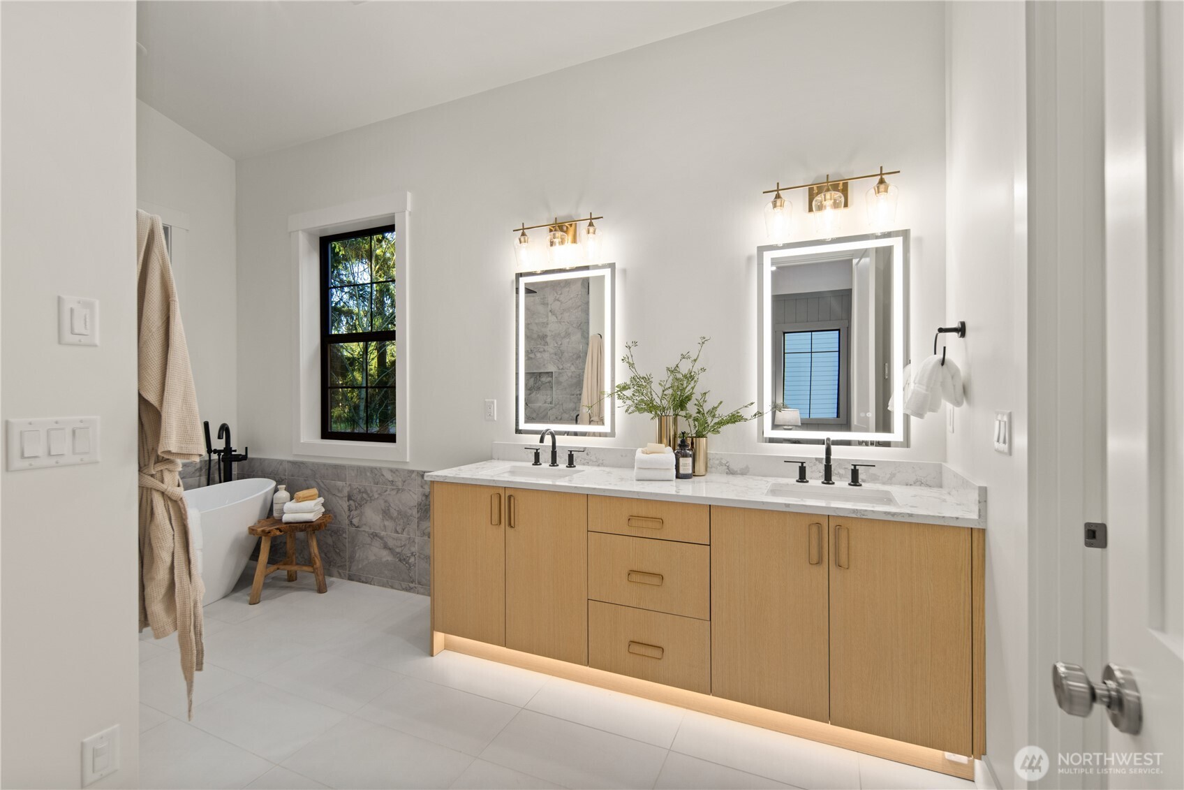 16654 NE 12th Street