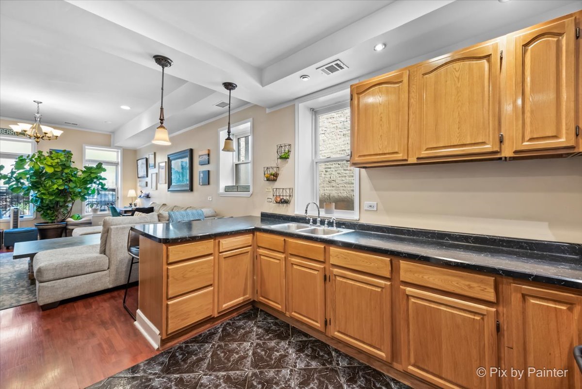 1719 W Le Moyne Street