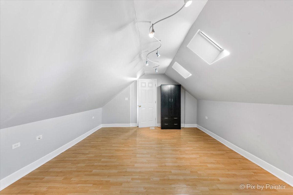 1719 W Le Moyne Street