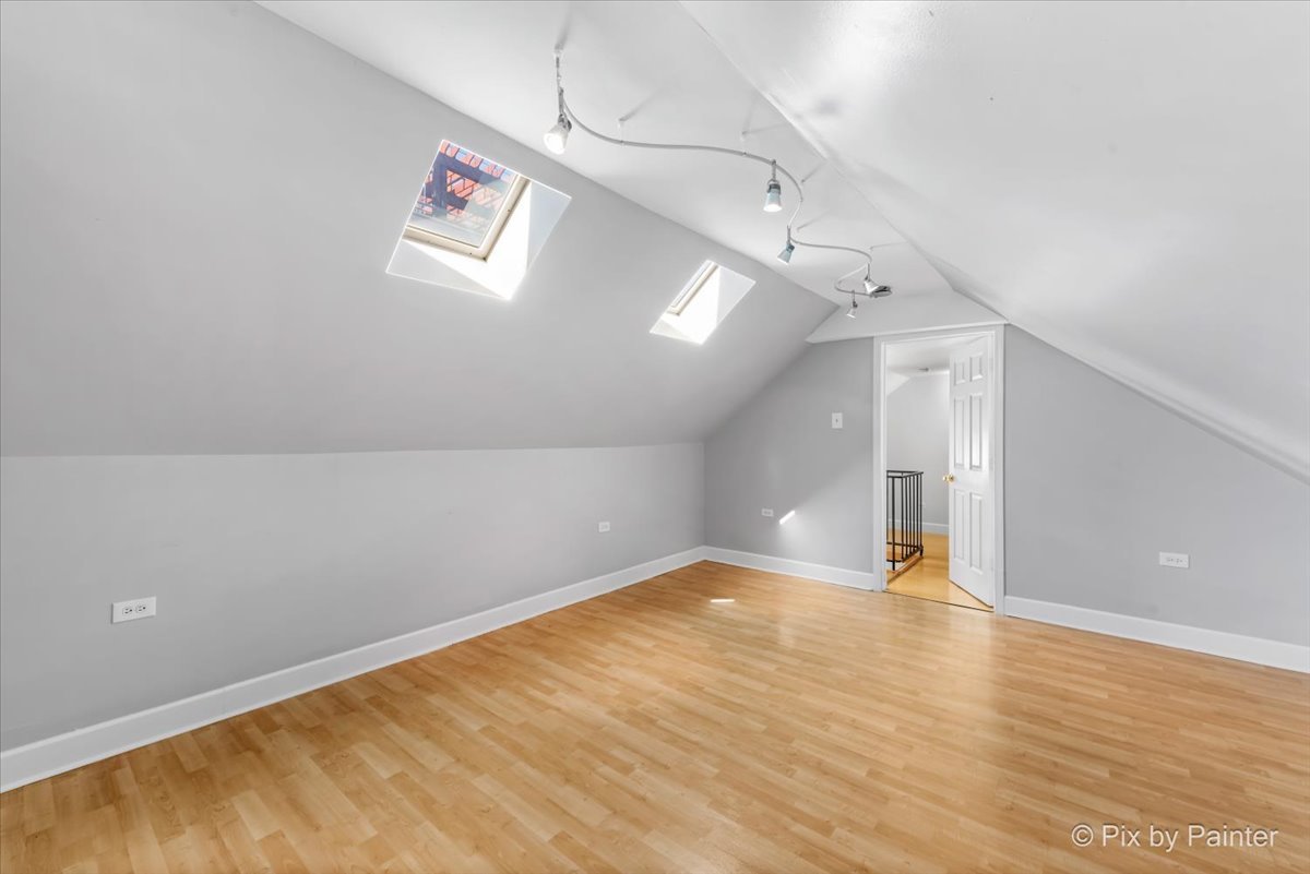 1719 W Le Moyne Street