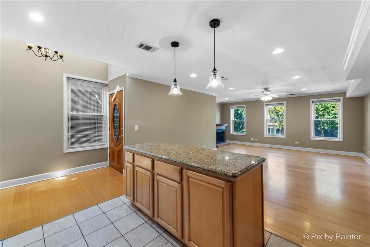 1719 W Le Moyne Street