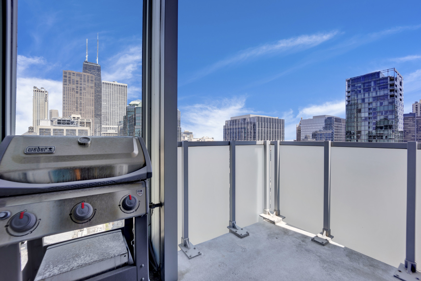 550 N Saint Clair Street Unit: 2601