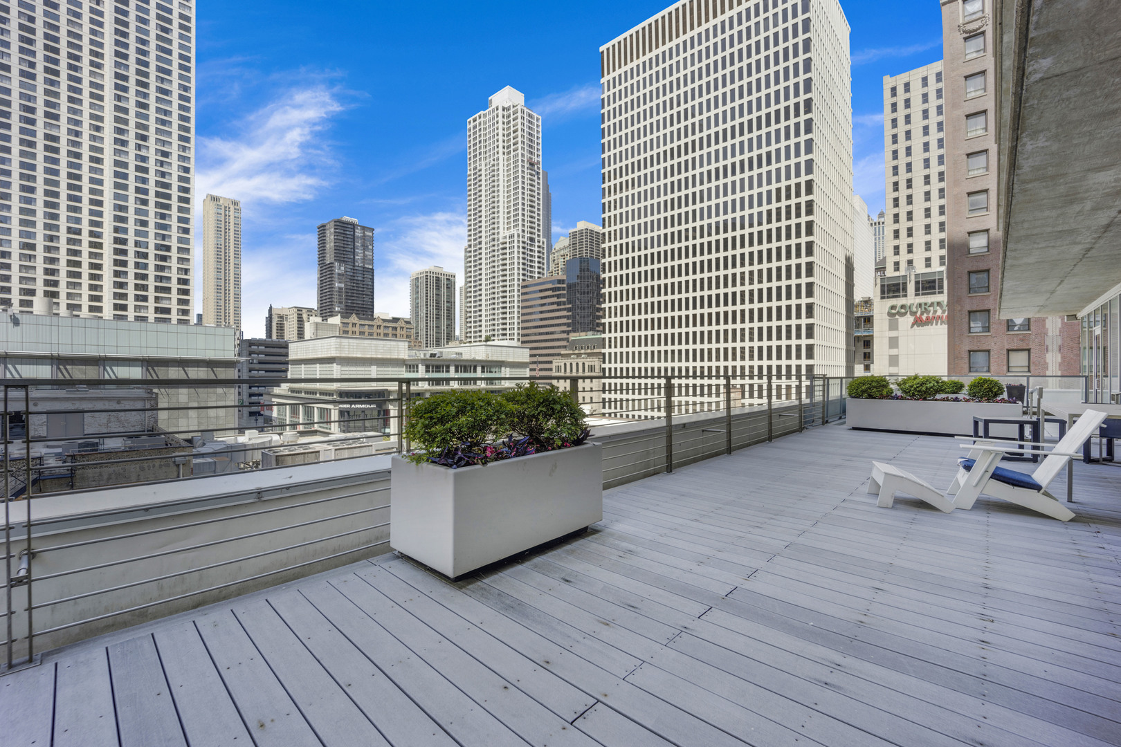 550 N Saint Clair Street Unit: 2601