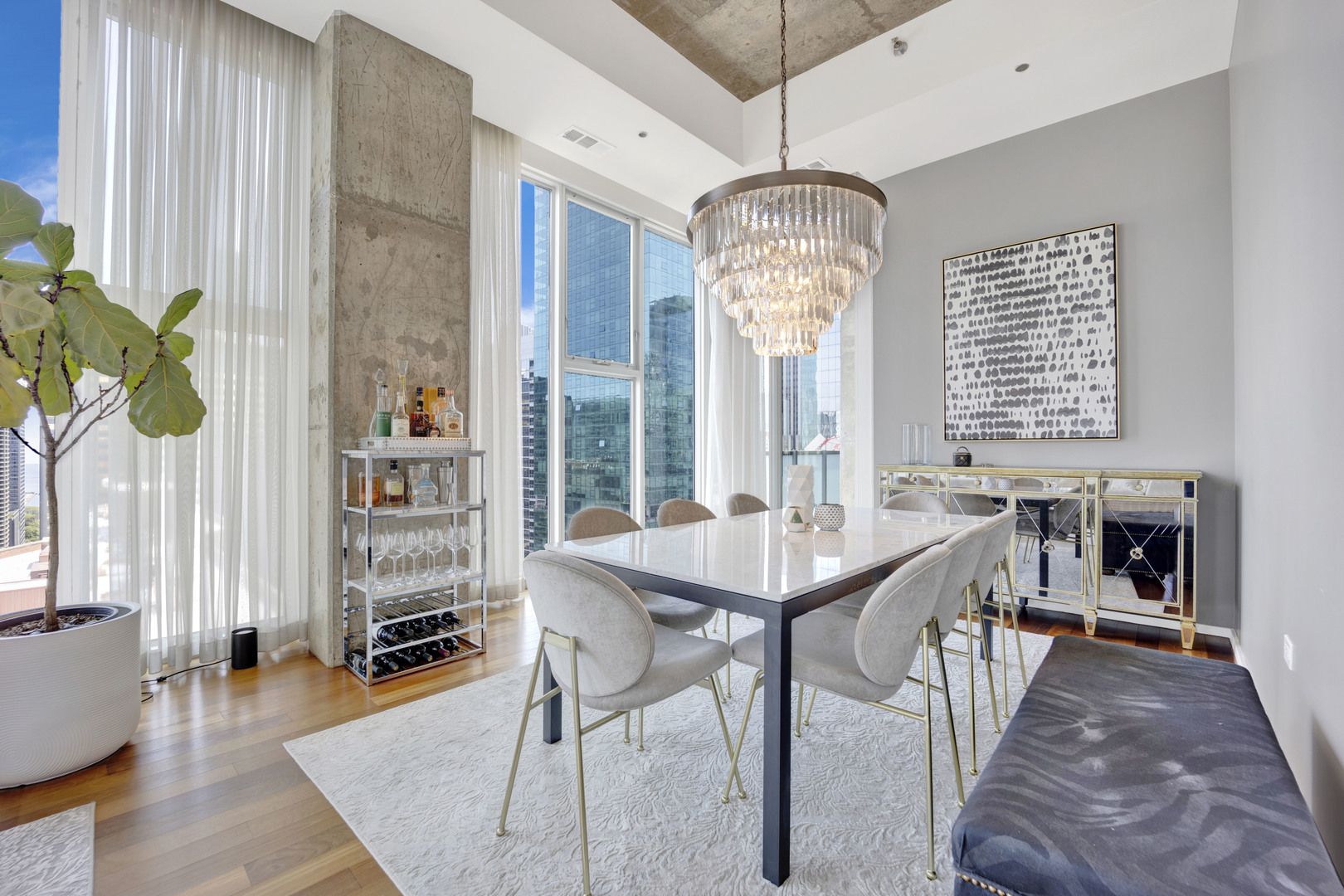 550 N Saint Clair Street Unit: 2601