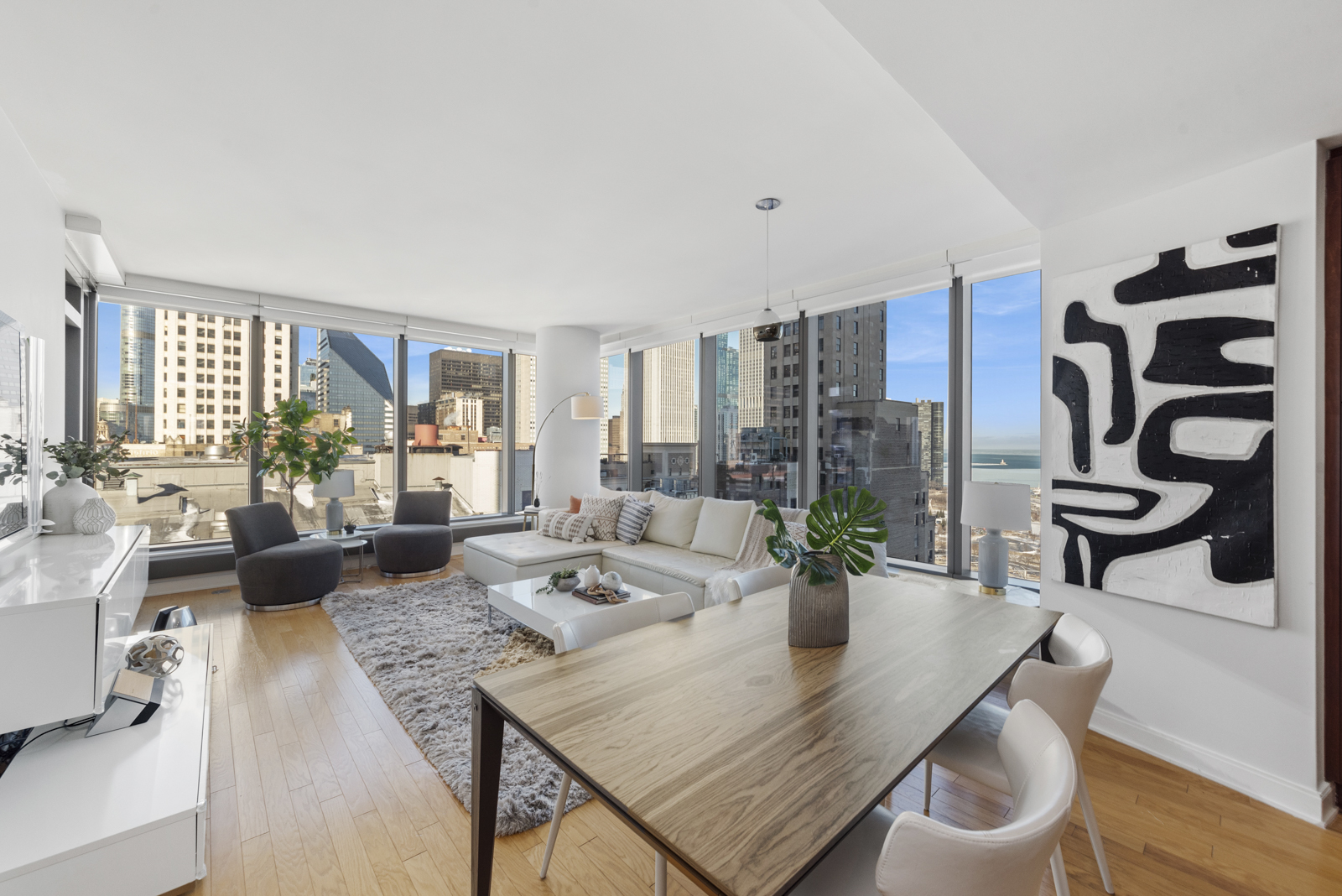60 E Monroe Street Unit: 2507
