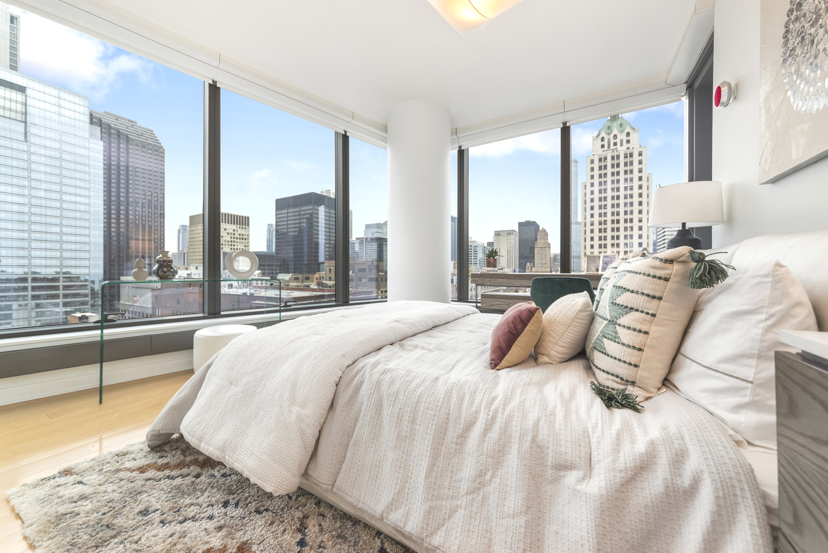 60 E Monroe Street Unit: 2507