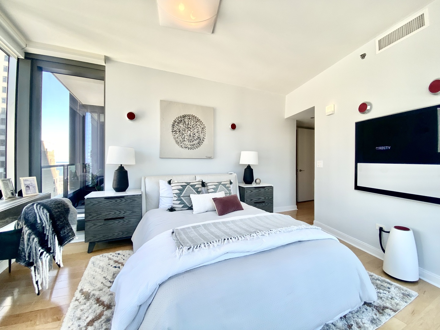 60 E Monroe Street Unit: 2507