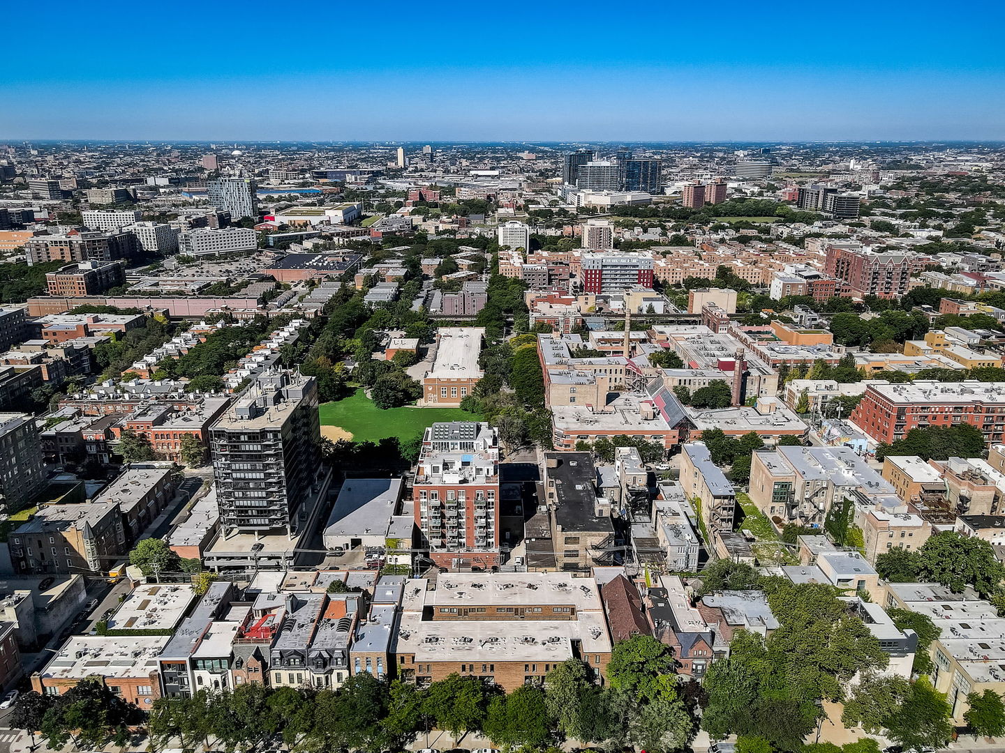 1330 N LaSalle Street Unit: 103