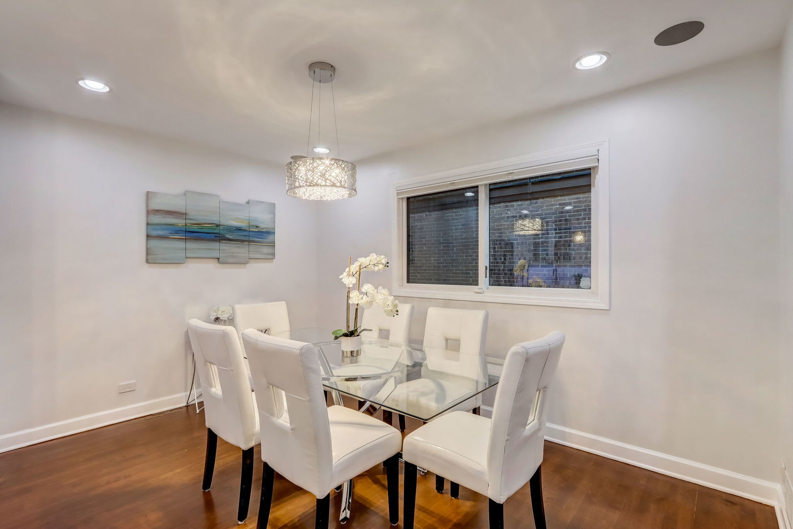 1330 N LaSalle Street Unit: 103