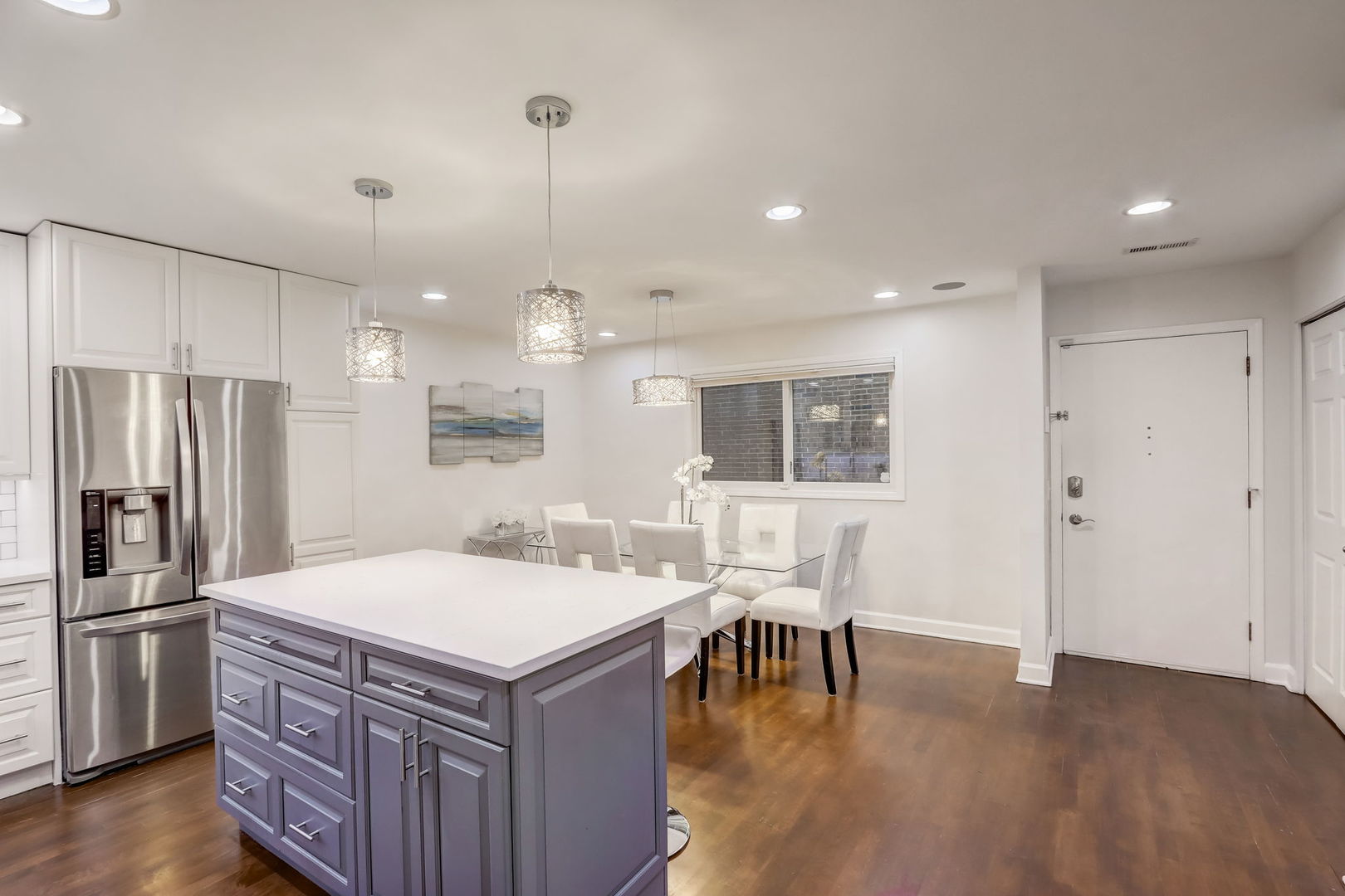 1330 N LaSalle Street Unit: 103