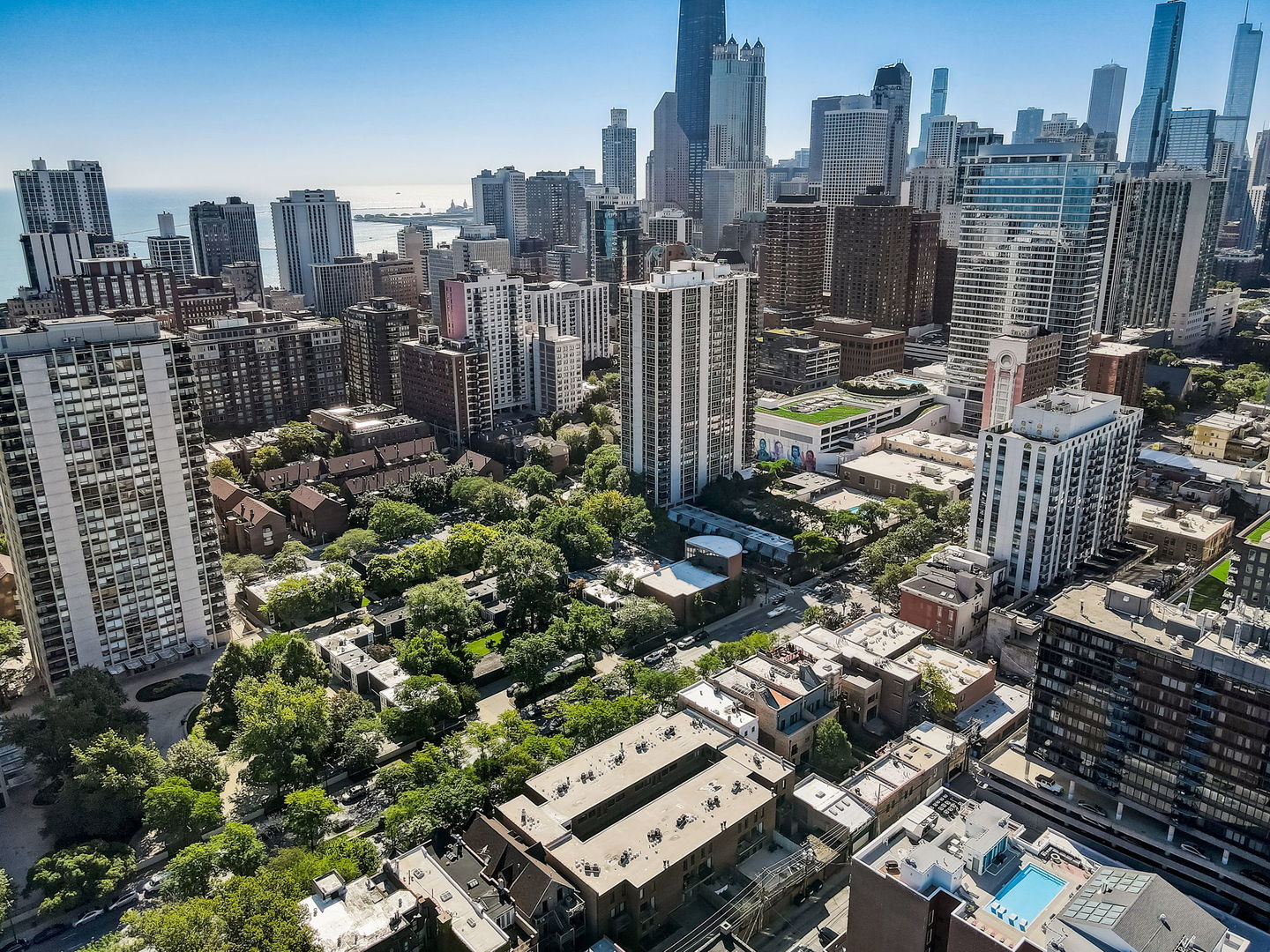 1330 N LaSalle Street Unit: 103