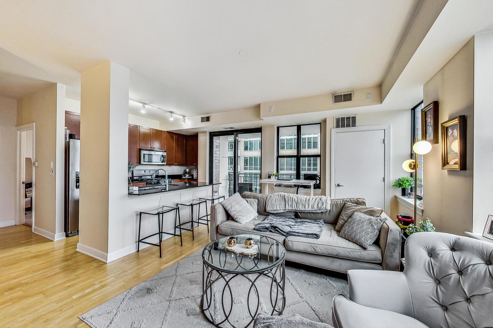 451 W HURON Street Unit: 1301