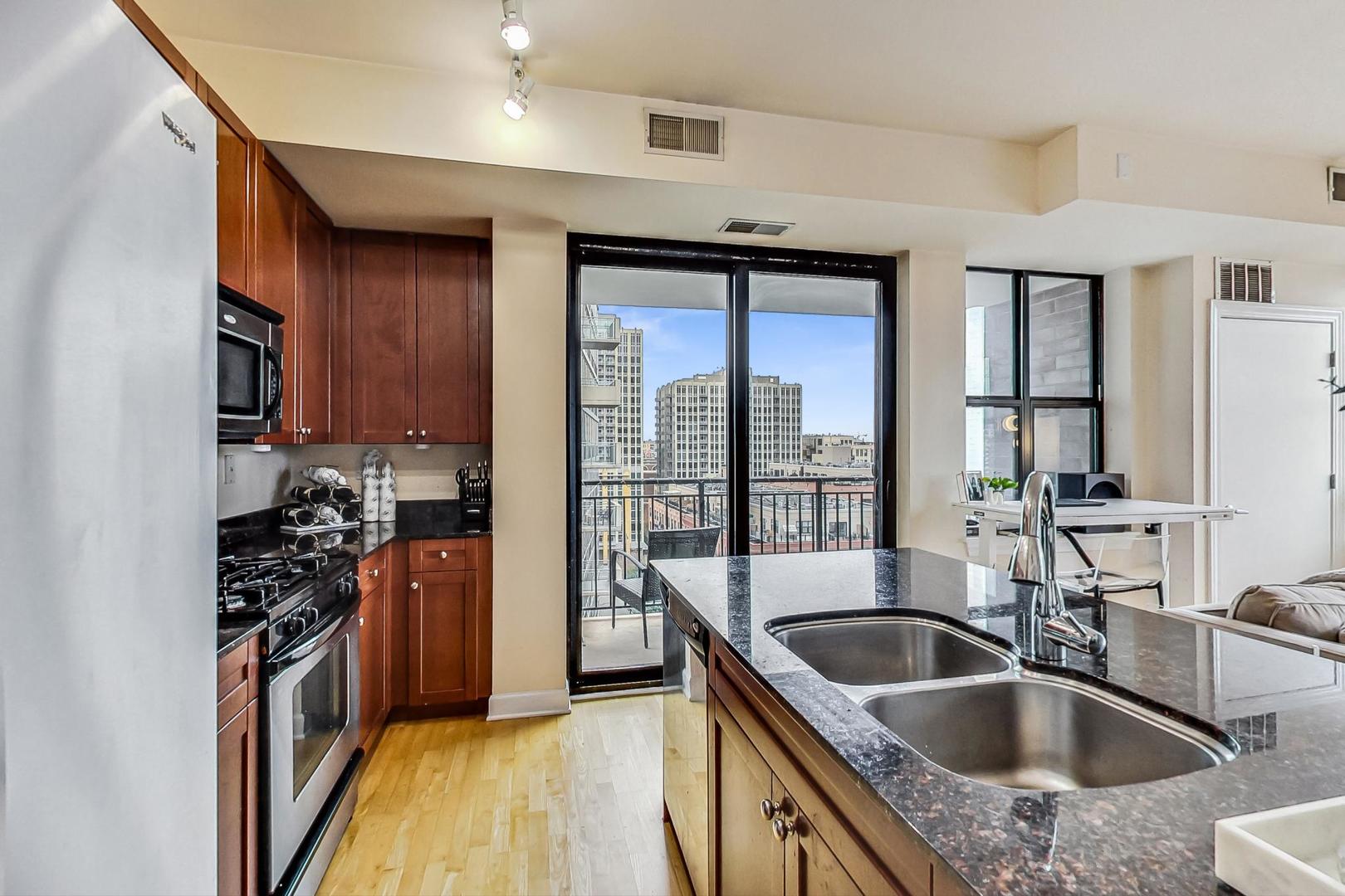 451 W HURON Street Unit: 1301