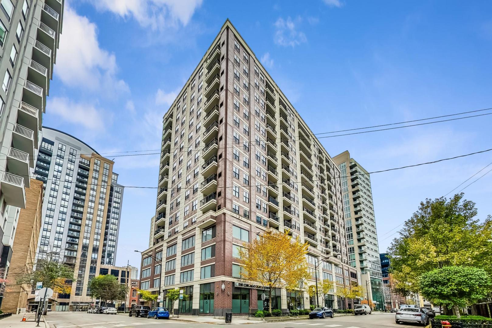 451 W HURON Street Unit: 1301