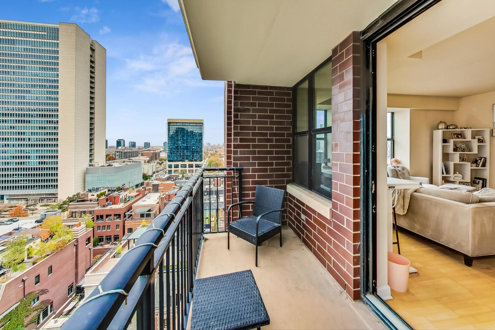 451 W HURON Street Unit: 1301
