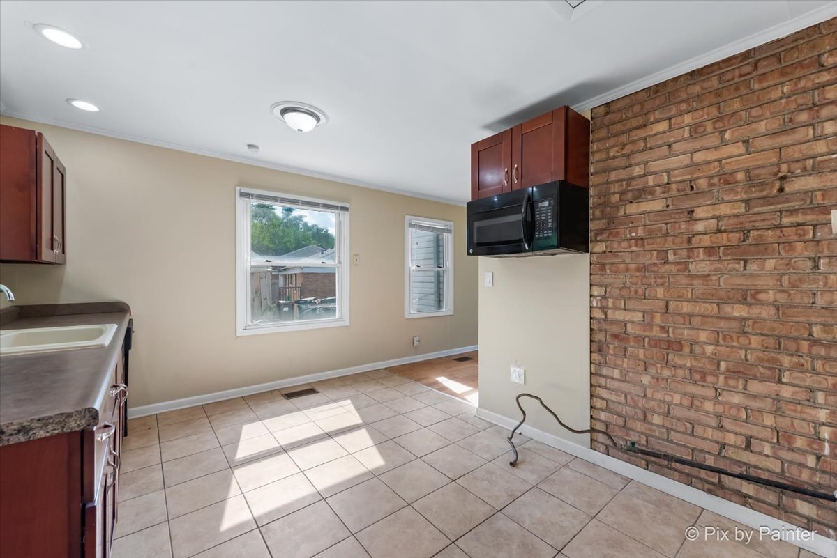 301 Oakwood Street