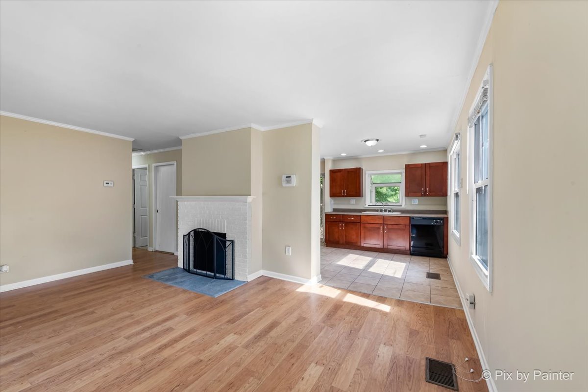 301 Oakwood Street