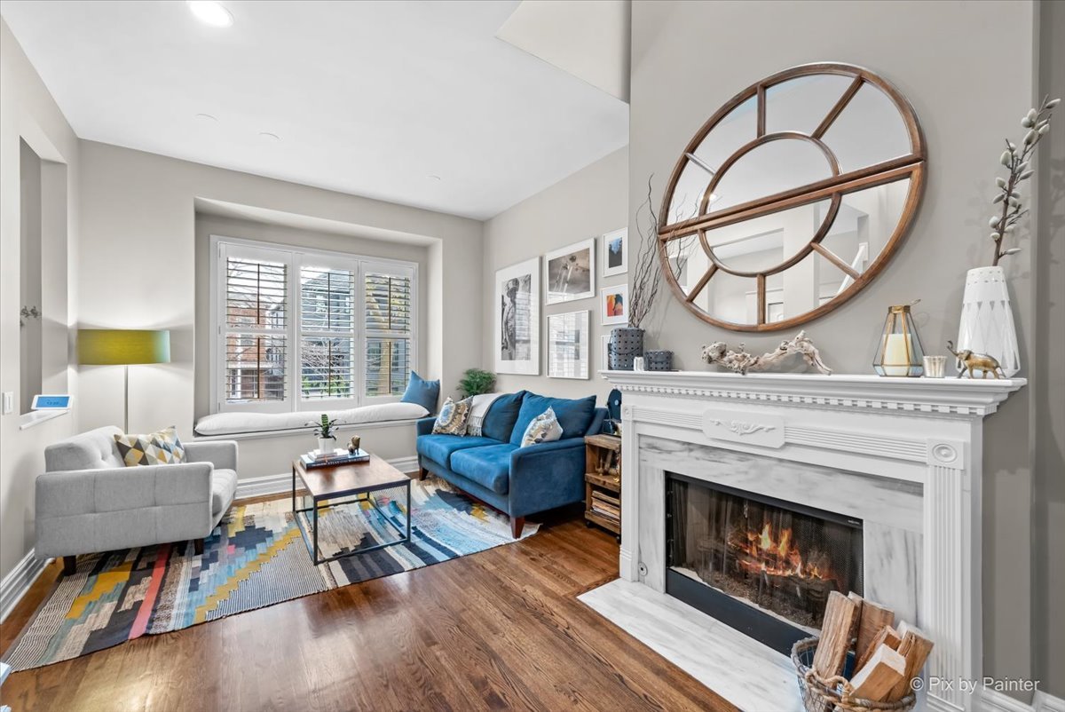 3642 N Marshfield Avenue