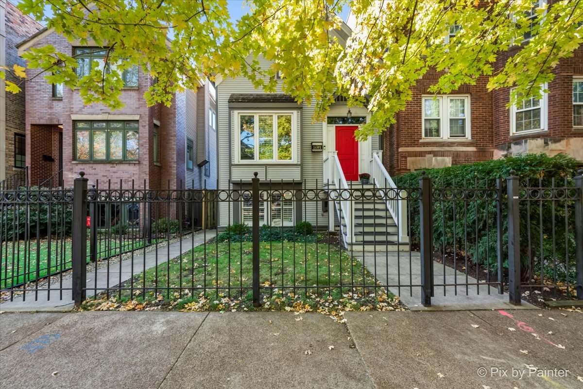 3642 N Marshfield Avenue