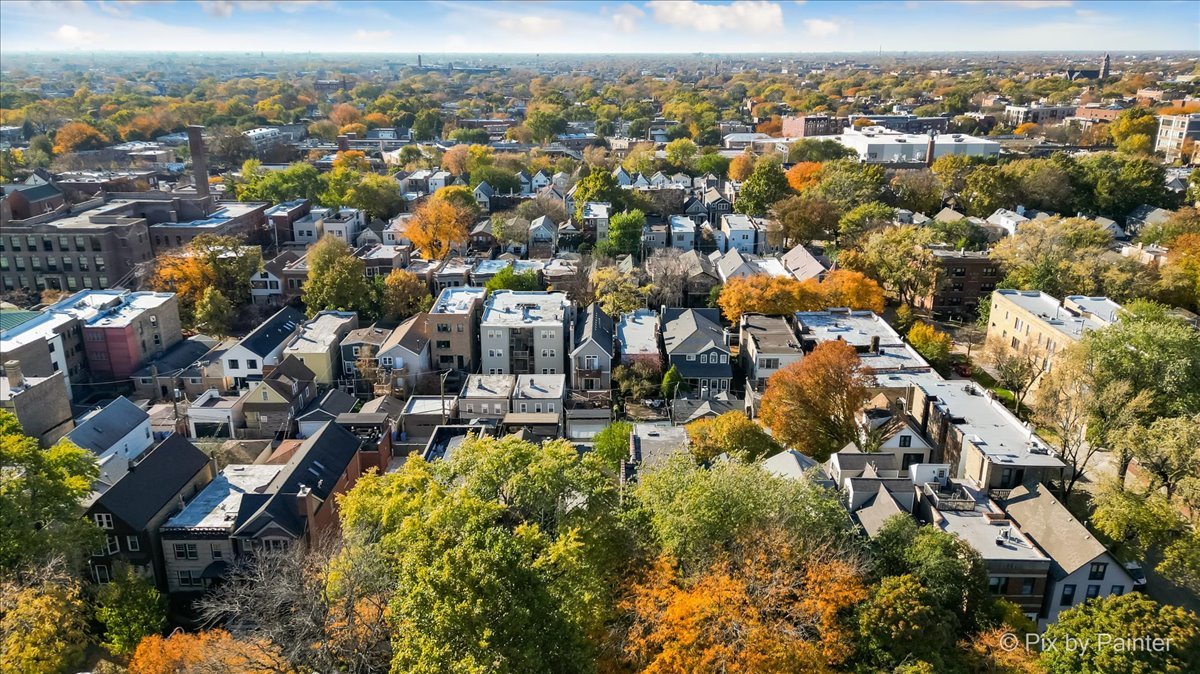 3642 N Marshfield Avenue