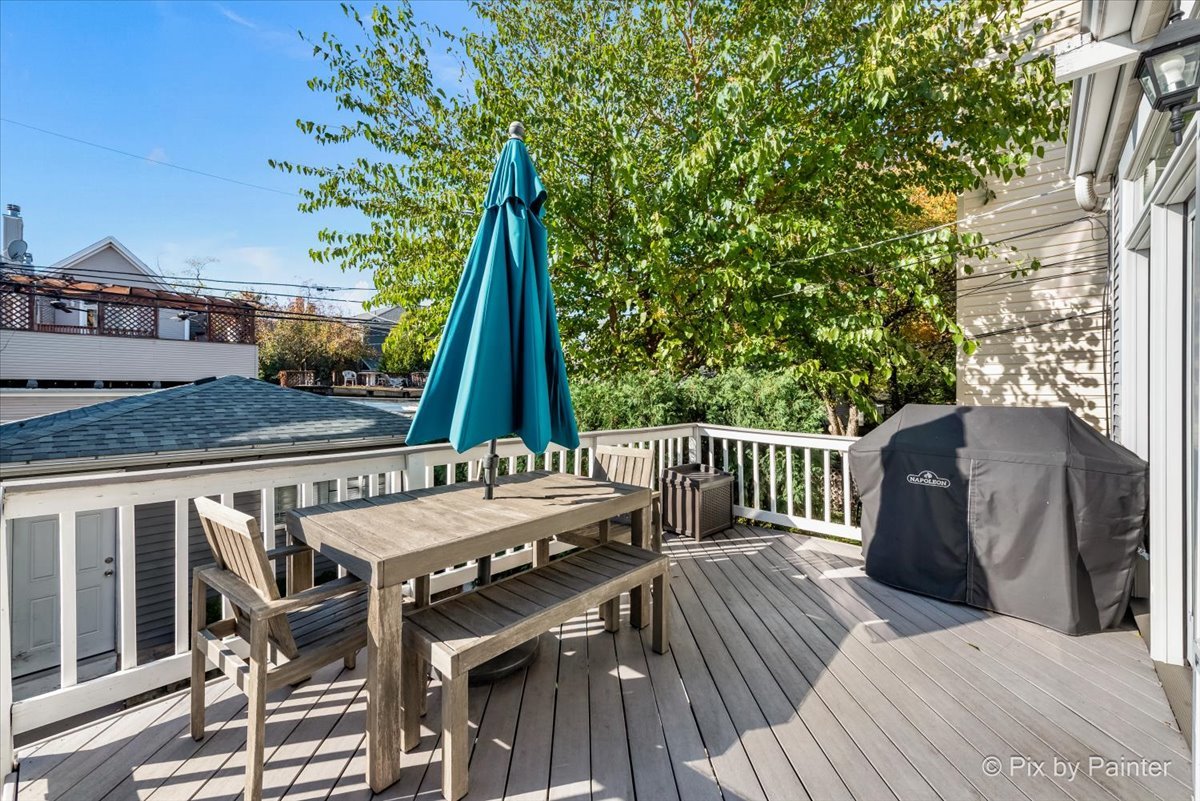 3642 N Marshfield Avenue