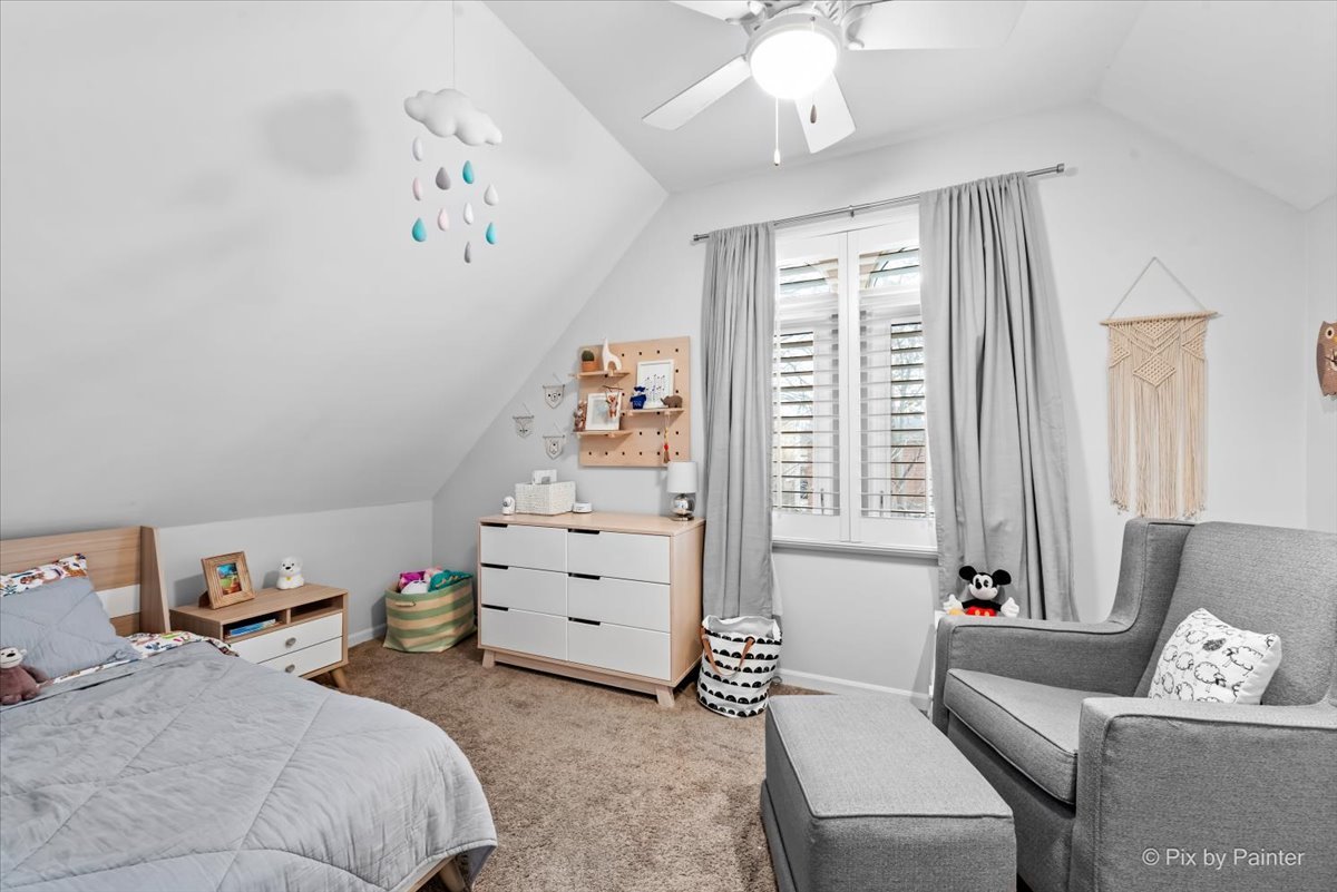 3642 N Marshfield Avenue