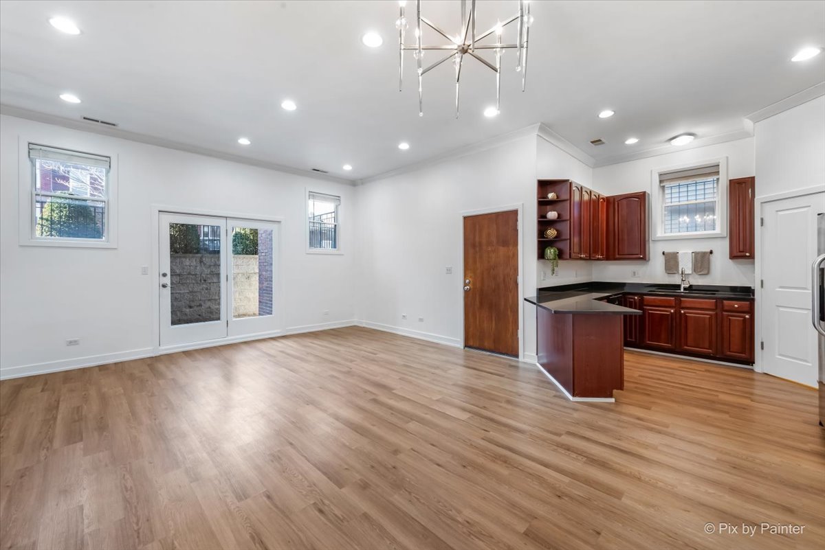 4845 N Springfield Avenue Unit: 1