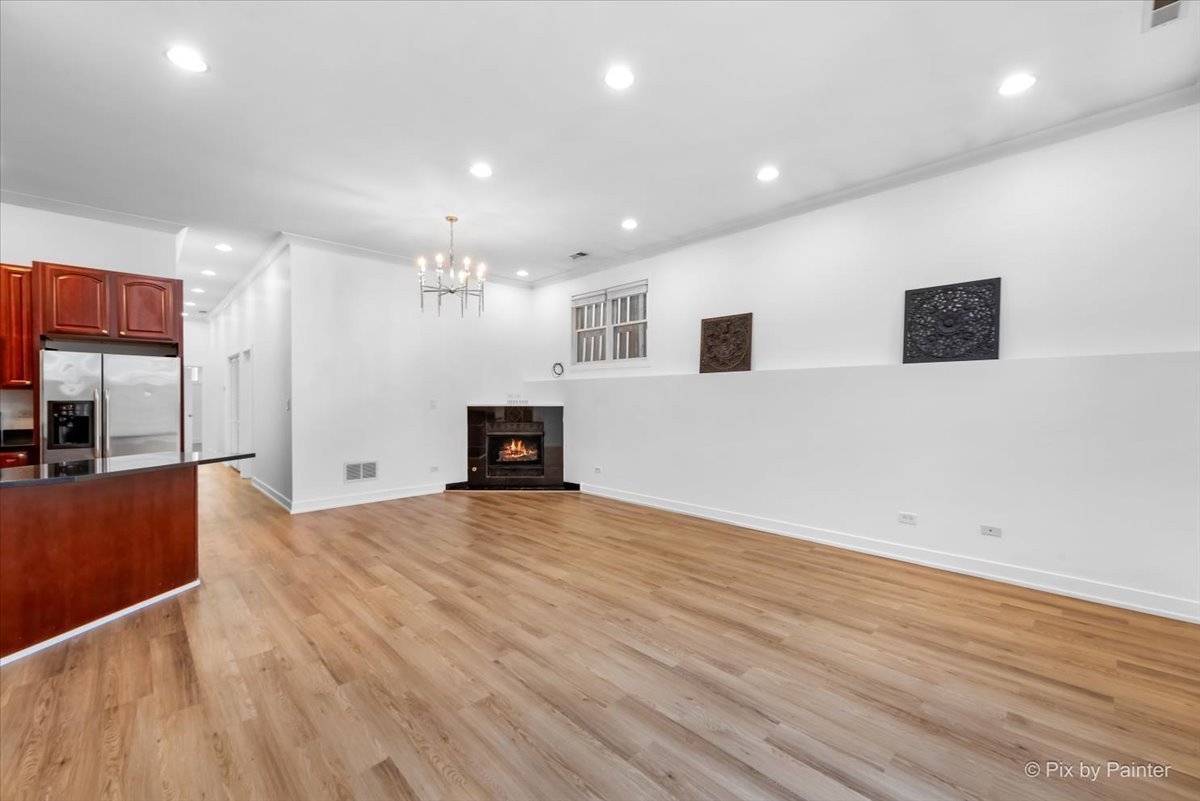 4845 N Springfield Avenue Unit: 1