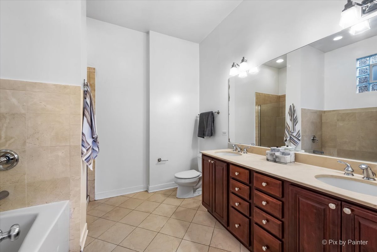 4845 N Springfield Avenue Unit: 1