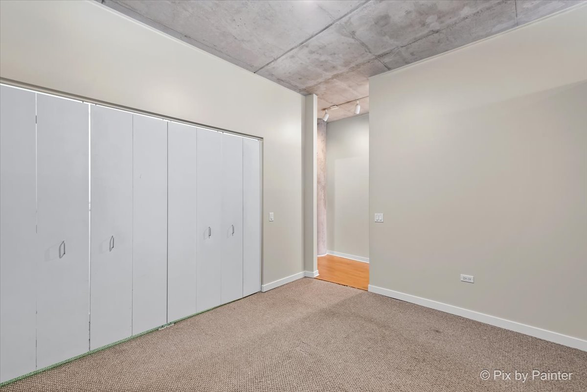 720 N Larrabee Street Unit: 1305