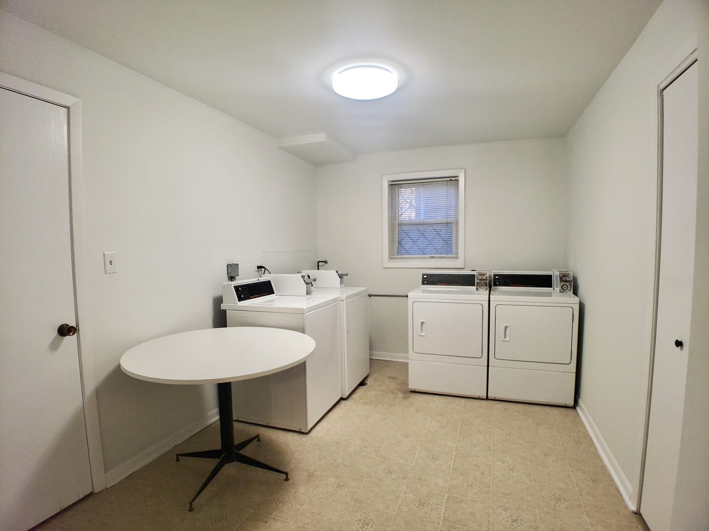9109 Sahler Avenue Unit: 2