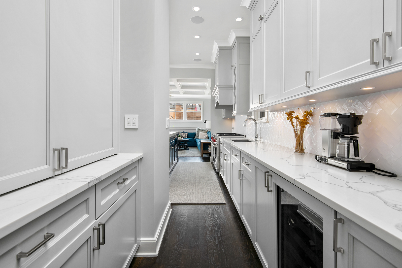 1450 W Melrose Street