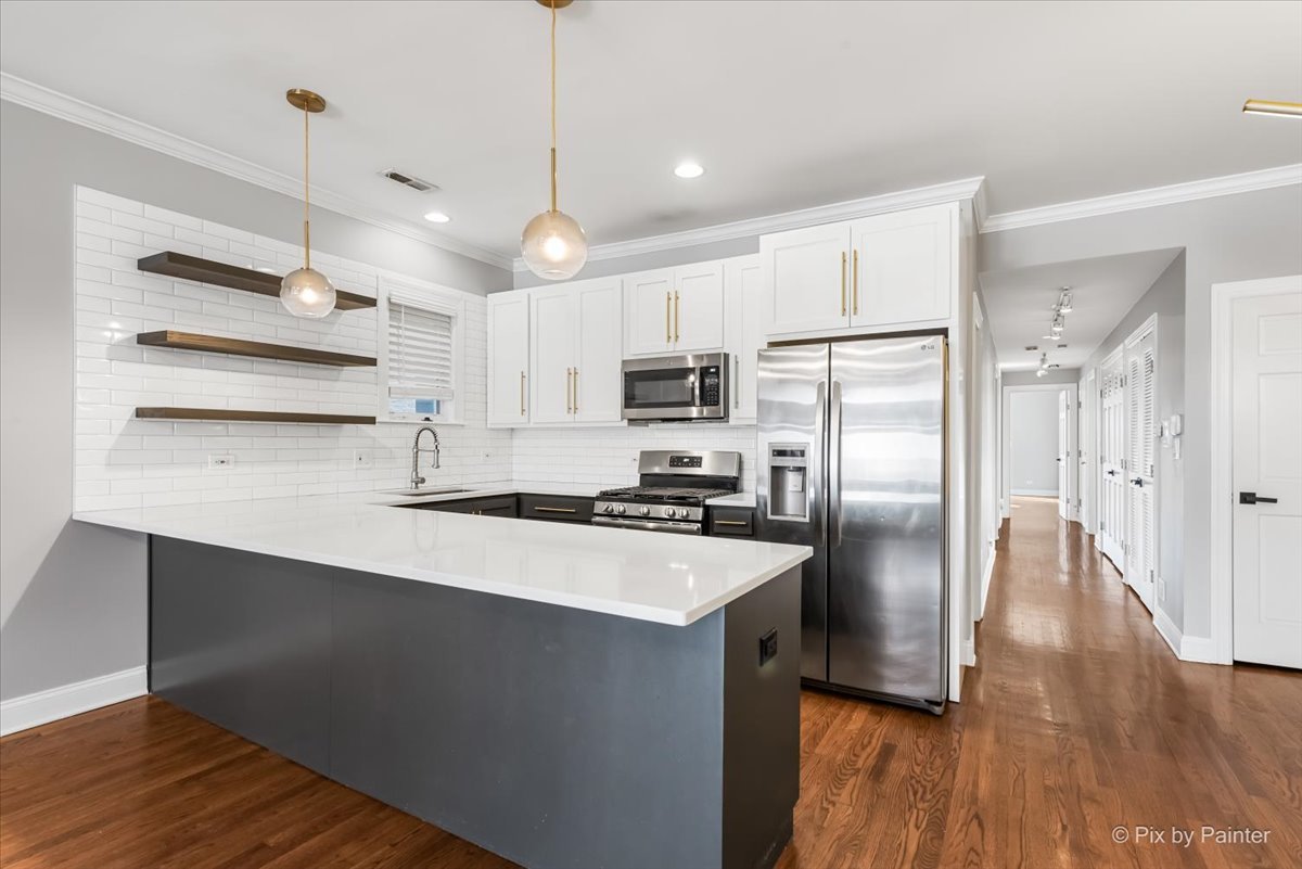 2846 N Halsted Street Unit: 2S