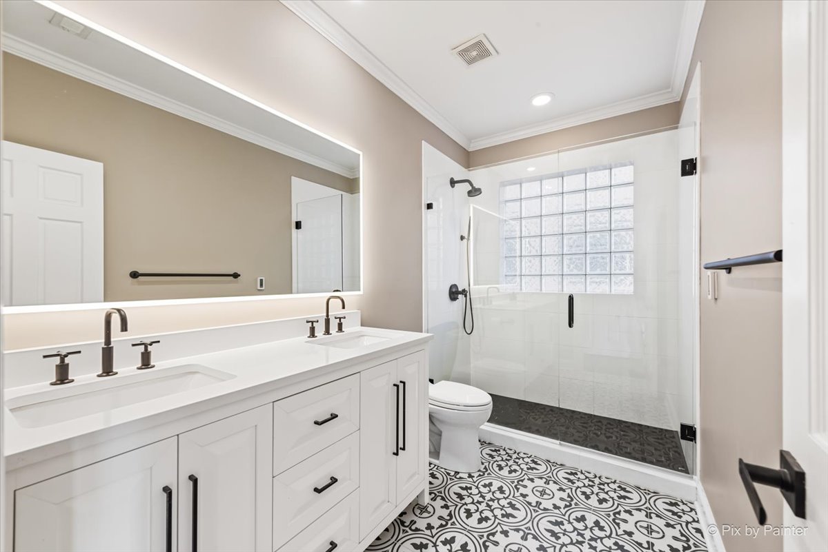 2846 N Halsted Street Unit: 2S